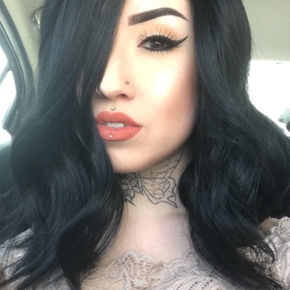 Meet your Posher, Luna - Picture 1 of 1